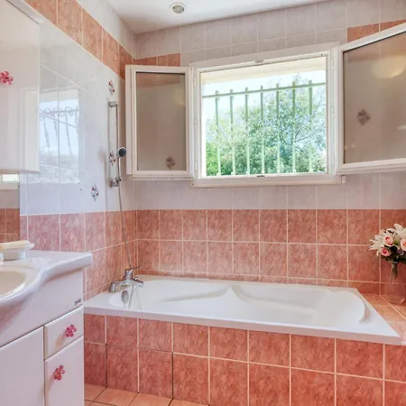 Les Lavandiers By Interhome Ordonnac